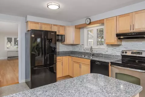 Kitchen - 5 Piscataqua Rd, Concord, NH 03301 photo 4 of 6