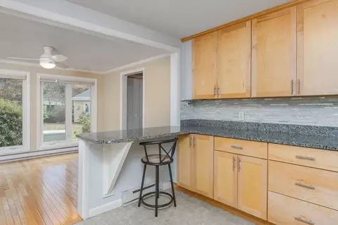Kitchen - 5 Piscataqua Rd, Concord, NH 03301 photo 5 of 6