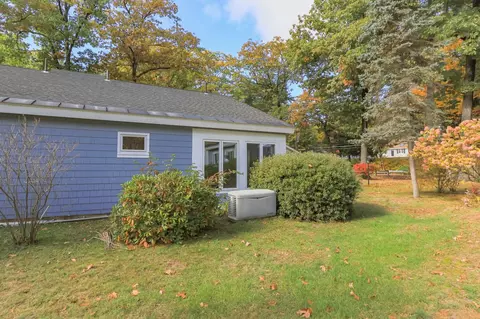 Exterior - 5 Piscataqua Rd, Concord, NH 03301 photo 6 of 7
