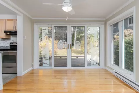 Living - 5 Piscataqua Rd, Concord, NH 03301 photo 5 of 7