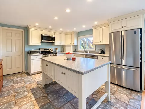 Kitchen - 71 State Route 2, Shelburne, NH 03581 photo 2 of 3