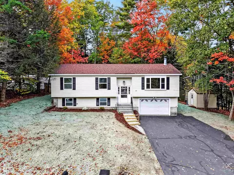 49 Ledgeview Dr, Rochester, NH 03839