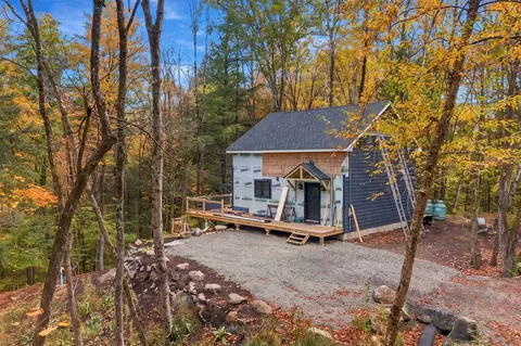 144 Cutts Rd, Newport, NH 03773