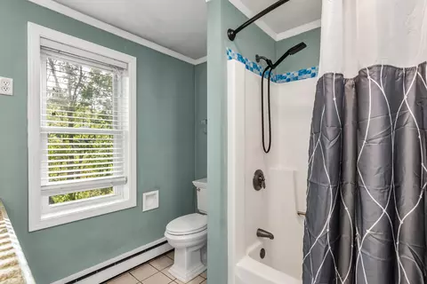 Bath - 27 Downing Ct #27, Exeter, NH 03833 photo 5 of 5