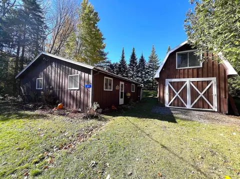63 Barre Blvd, Greensboro, VT 05841