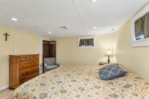 Bedroom - 23 Escumbuit Rd, Derry, NH 03038 photo 6 of 6