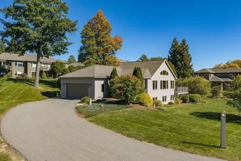 237 Cushing Rd, Newmarket, NH 03857