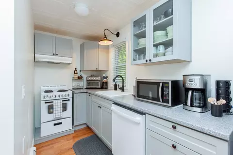 Kitchen - 24 Range Rd # A, Windham, NH 03087 photo 3 of 6