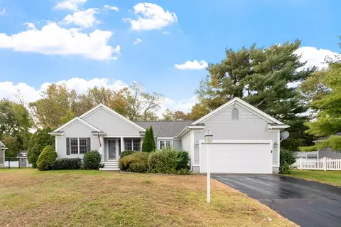 6 Marshview Cir, Seabrook, NH 03874