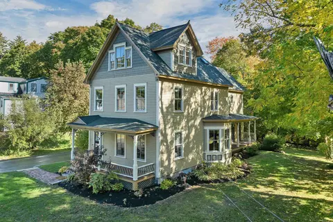 23 Dearborn St, Milford, NH 03055