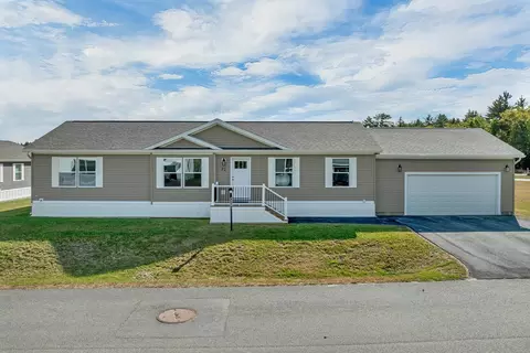 72 Diamondback Dr, Rochester, NH 03868