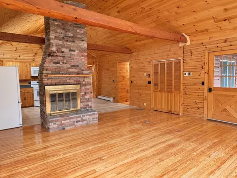 Living - 83 Bailey Ln, Glover, VT 05822 photo 2 of 4