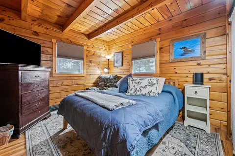 Bedroom - 484 Lang Rd, Bath, NH 03740 photo 1 of 10