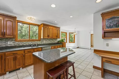 Kitchen - 65 Gulf Rd, Derry, NH 03038 photo 3 of 3