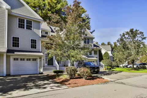 67 Barrington Ave, Nashua, NH 03062