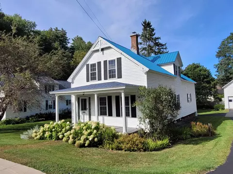 198 Church St, Saint Johnsbury, VT 05819