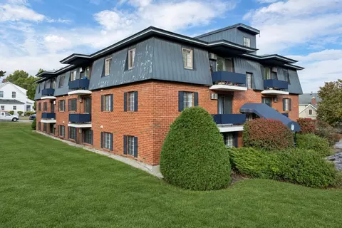 34 Dunbarton Rd #1D, Manchester, NH 03102