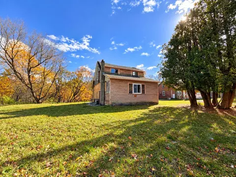 46 Gaskin Cir, Lyndonville, VT 05851