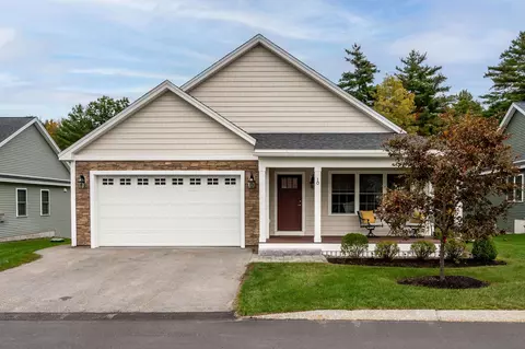 10 Mulberry Ln, Epping, NH 03042