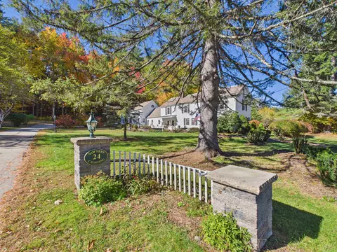 24 Sawyers Crossing Rd, Swanzey, NH 03446