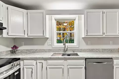 Kitchen - 125 Sullivan St #A, Berwick, ME 03901 photo 3 of 5