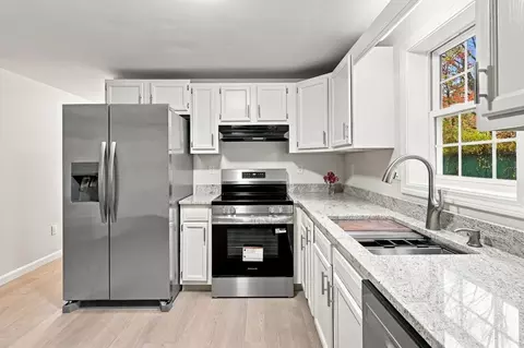 Kitchen - 125 Sullivan St #A, Berwick, ME 03901 photo 2 of 5