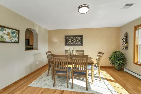 Dining - 10 Beechwoods At Intervale, Bartlett, NH 03812 photo 2 of 3