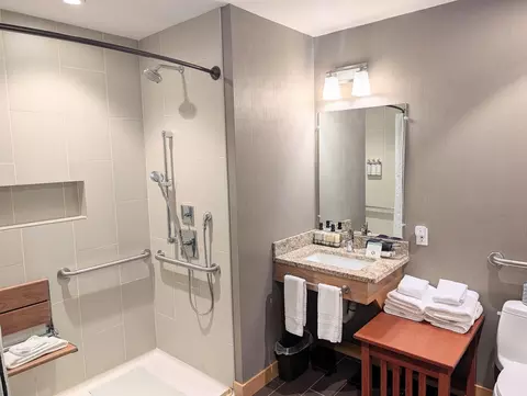 Bath - 228 E Mountain Rd #A HCP 159 II (HARRISON), Killington, VT 05751 photo 1 of 1