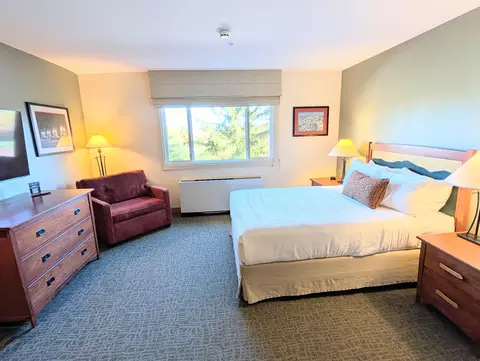 Bedroom - 228 E Mountain Rd #A HCP 159 II (HARRISON), Killington, VT 05751 photo 2 of 6