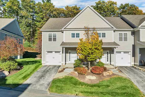 91 Woodview Way # 91, Manchester, NH 03102