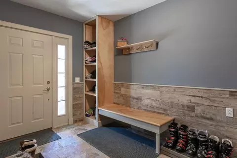 Entry Way - 3 Stratton Springs Rd # B, Stratton, VT 05360 photo 1 of 3