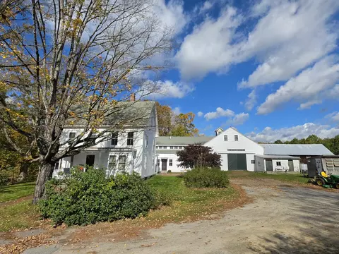41 Patterson Hill Rd, Henniker, NH 03242