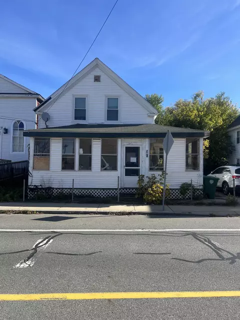 50 Palm St, Nashua, NH 03060