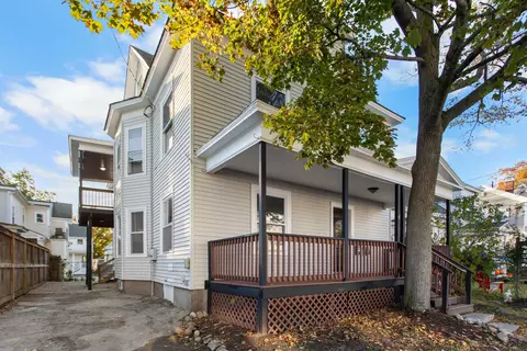 6 Ray St, Manchester, NH 03104