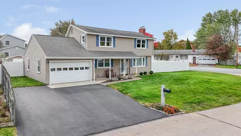 8 Aztec Rd, Nashua, NH 03063