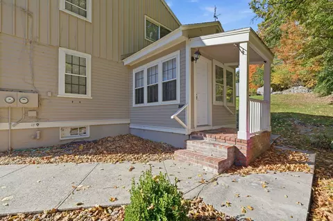 Exterior - 29 Shadow Lake Rd, Salem, NH 03079 photo 3 of 4