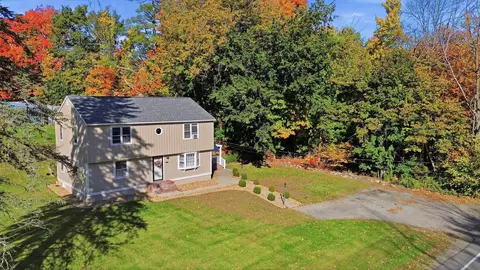 Exterior - 29 Shadow Lake Rd, Salem, NH 03079 photo 2 of 4
