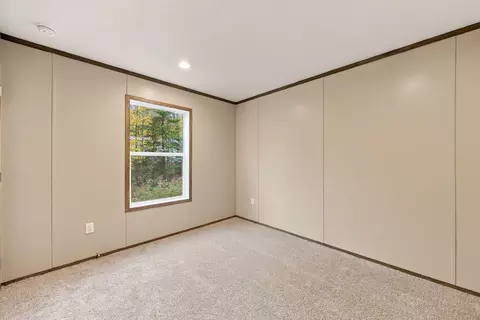 Bedroom - 28 Okane Cir, Bethlehem, NH 03574 photo 3 of 7
