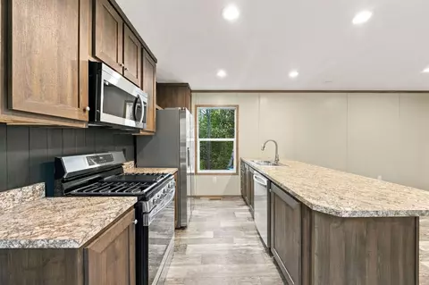 Kitchen - 28 Okane Cir, Bethlehem, NH 03574 photo 4 of 5
