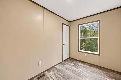 Bedroom - 28 Okane Cir, Bethlehem, NH 03574 photo 2 of 7