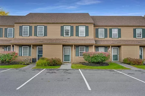 67 Hayes Ave, South Burlington, VT 05403