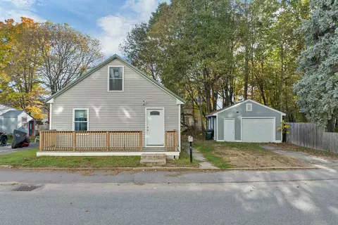 24 Davis Pl, Laconia, NH 03246