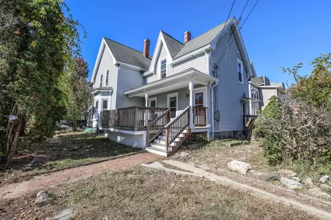 43 Cartier St, Manchester, NH 03102
