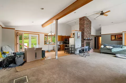 Living - 132 Partridge Rd, Orange, VT 05641 photo 5 of 6