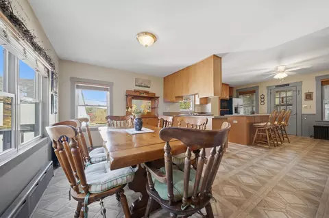 Dining - 25 E Intervale Rd, Wilton, NH 03086 photo 2 of 3