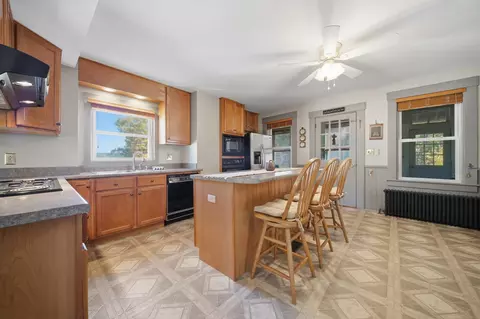 Kitchen - 25 E Intervale Rd, Wilton, NH 03086 photo 3 of 5