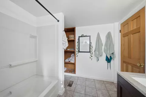 Bath - 25 E Intervale Rd, Wilton, NH 03086 photo 5 of 5