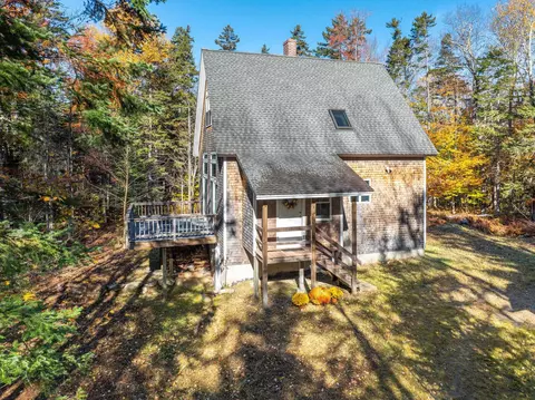 Exterior - 148 Lone Pine Rd, Whitingham, VT 05361 photo 3 of 7