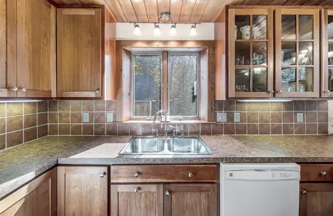Kitchen - 148 Lone Pine Rd, Whitingham, VT 05361 photo 2 of 3
