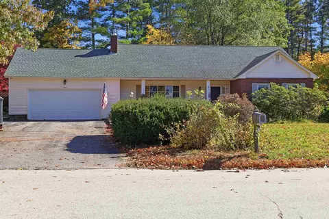 3 Cardinal Dr, Hudson, NH 03051